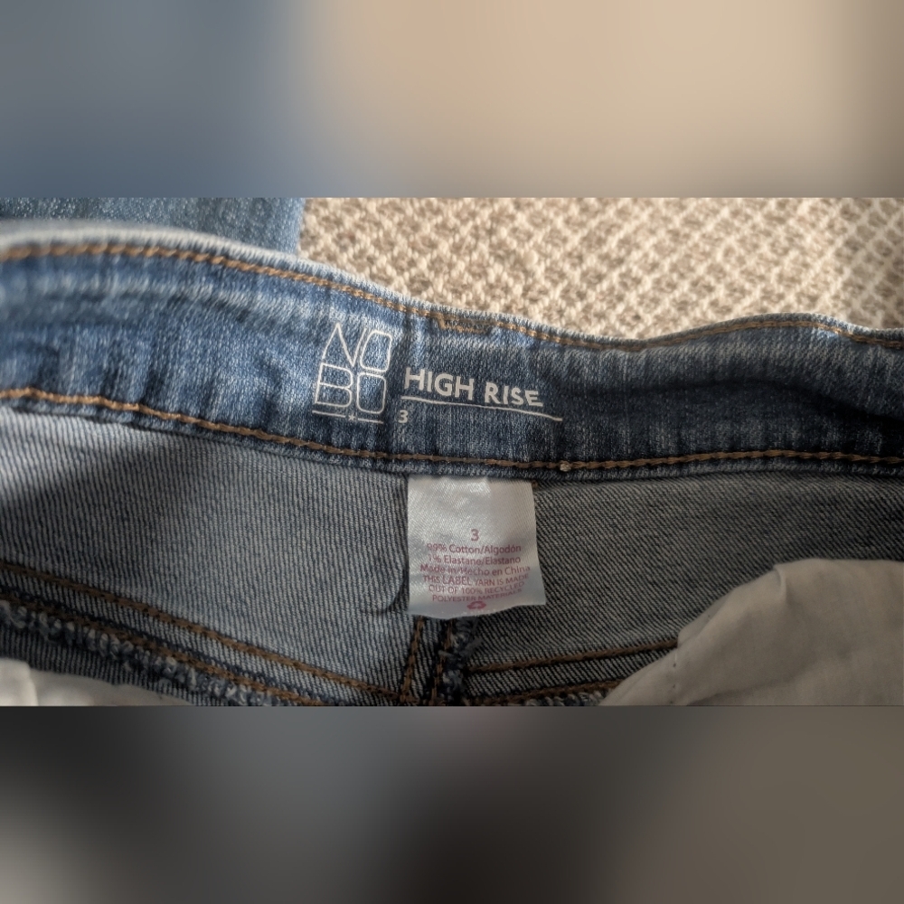 No Boundaries Light Blue Distressed Skinny Jeans - Picture 7 of 8